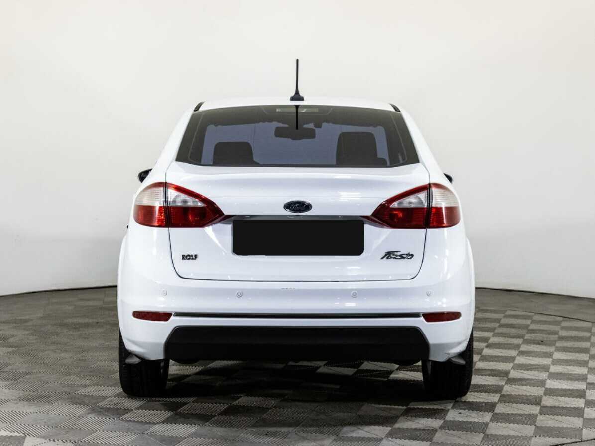 Ford Fiesta с пробегом — 2017 год. Фото: #4