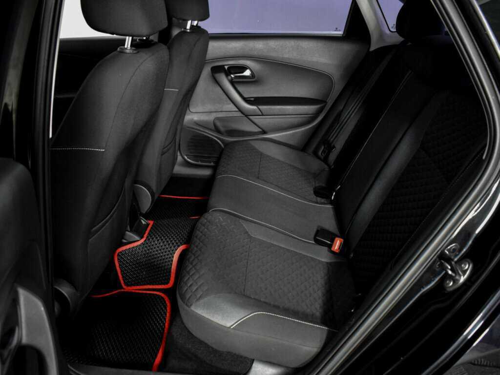 Volkswagen Polo с пробегом — 2018 год. Фото: #10