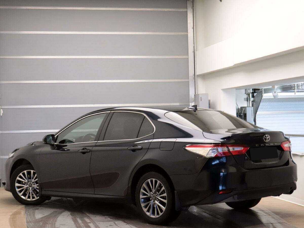 Toyota Camry с пробегом — 2019 год. Фото: #5