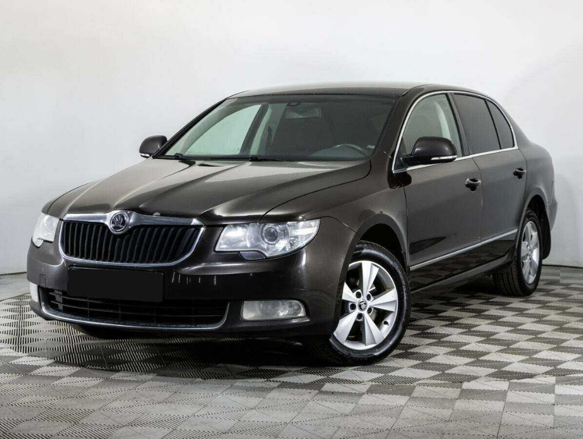 Skoda Superb с пробегом — 2012 год. Фото: #0