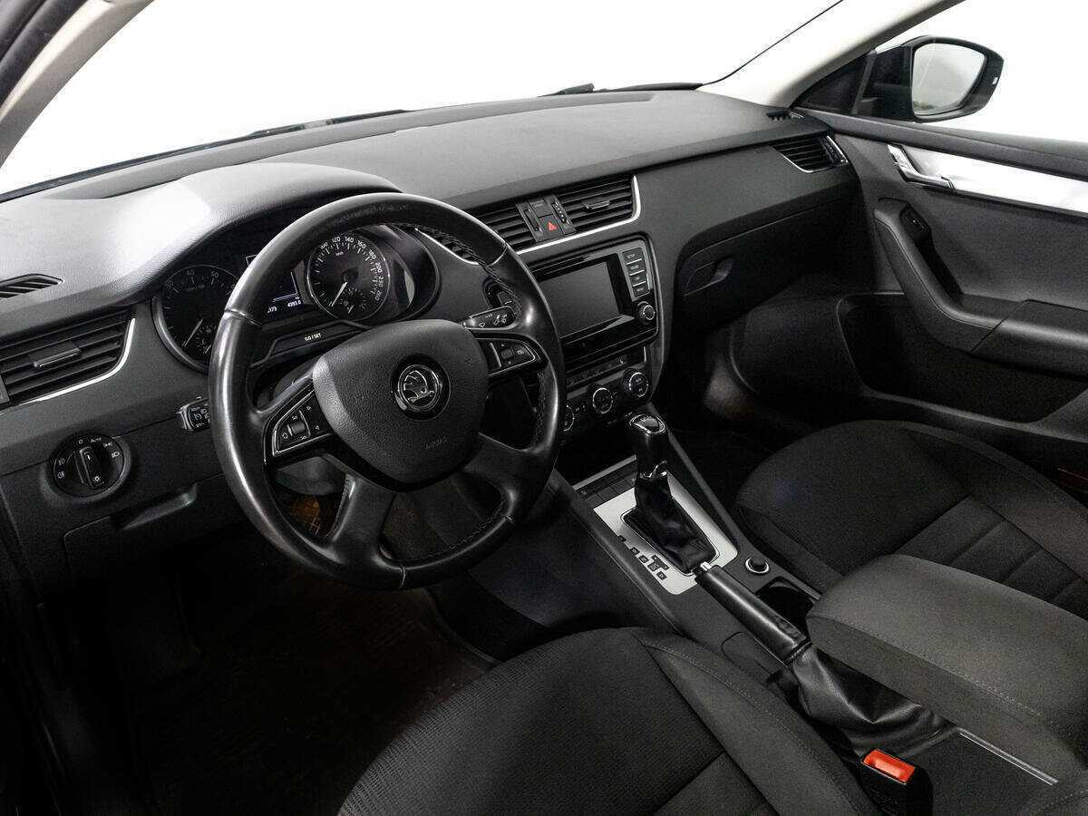 Skoda Octavia с пробегом — 2014 год. Фото: #10