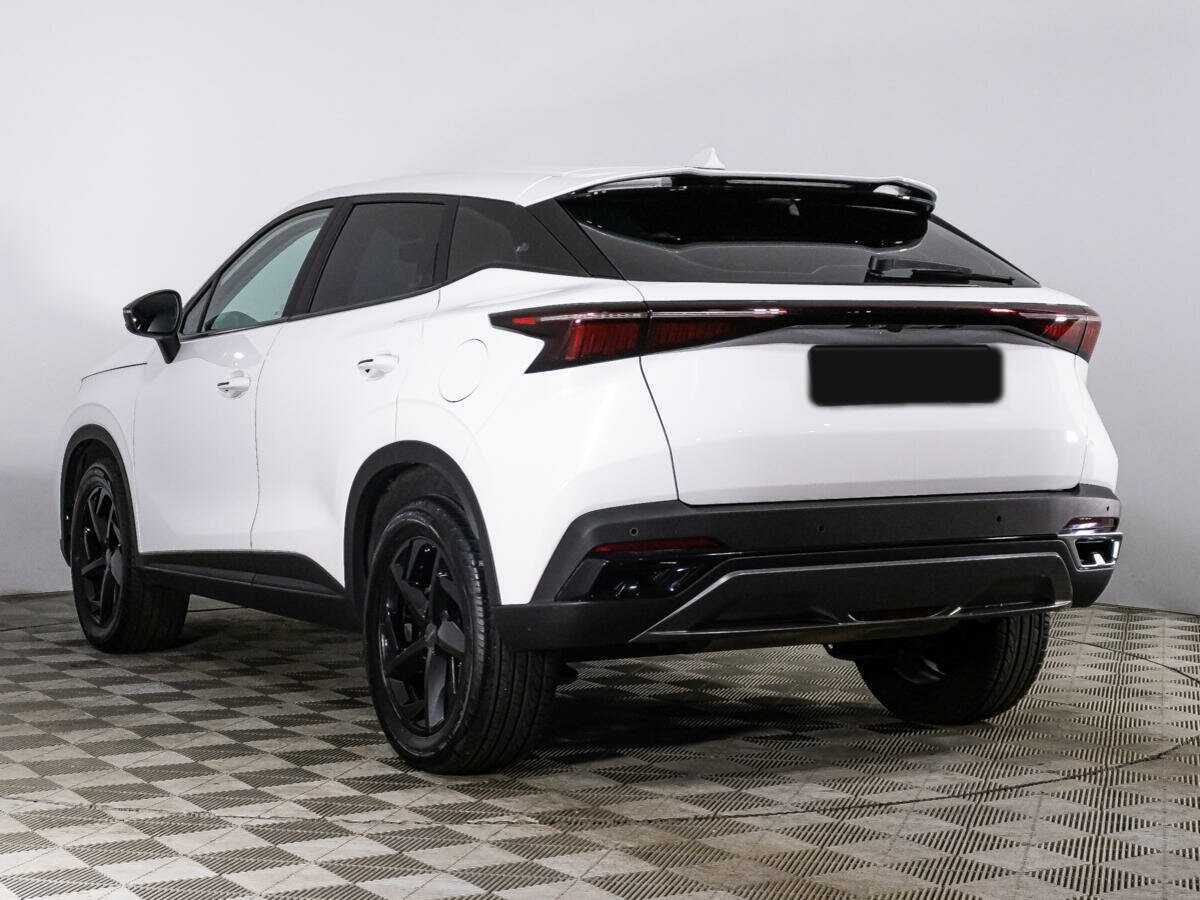 OMODA C5 с пробегом — 2023 год. Фото: #5