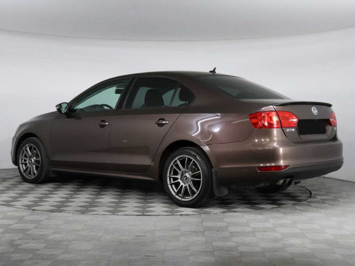 Volkswagen Jetta с пробегом — 2014 год. Фото: #3
