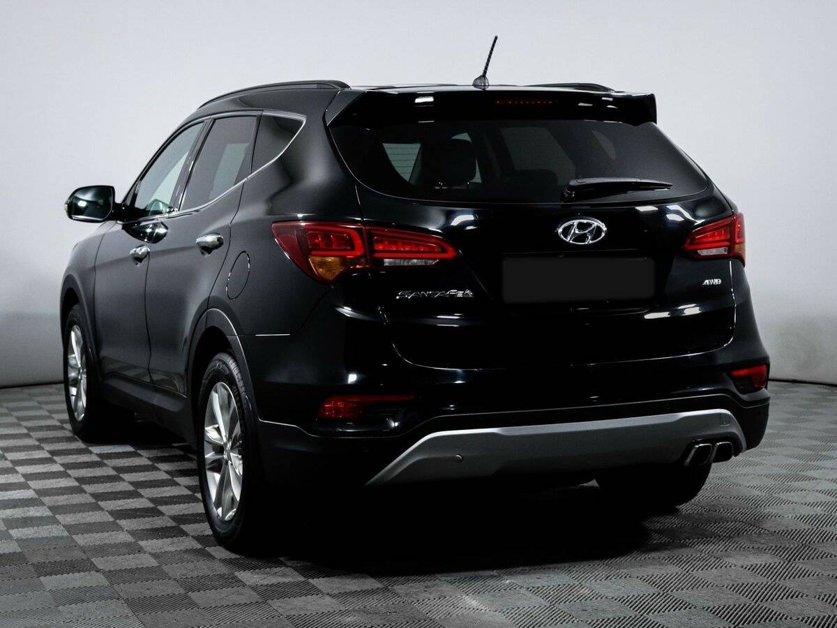 Hyundai Santa Fe с пробегом — 2015 год. Фото: #5
