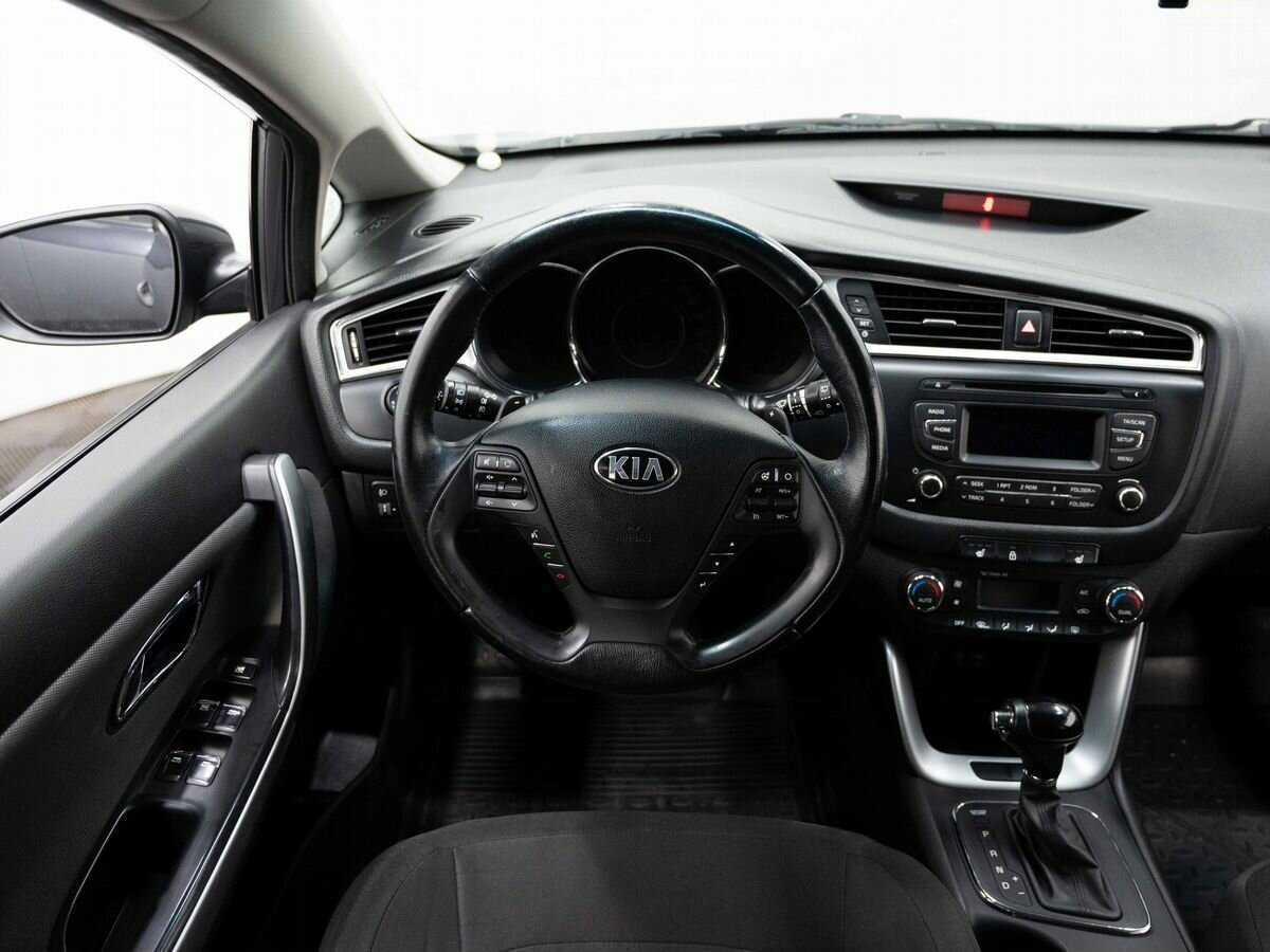 Kia Ceed с пробегом — 2015 год. Фото: #14