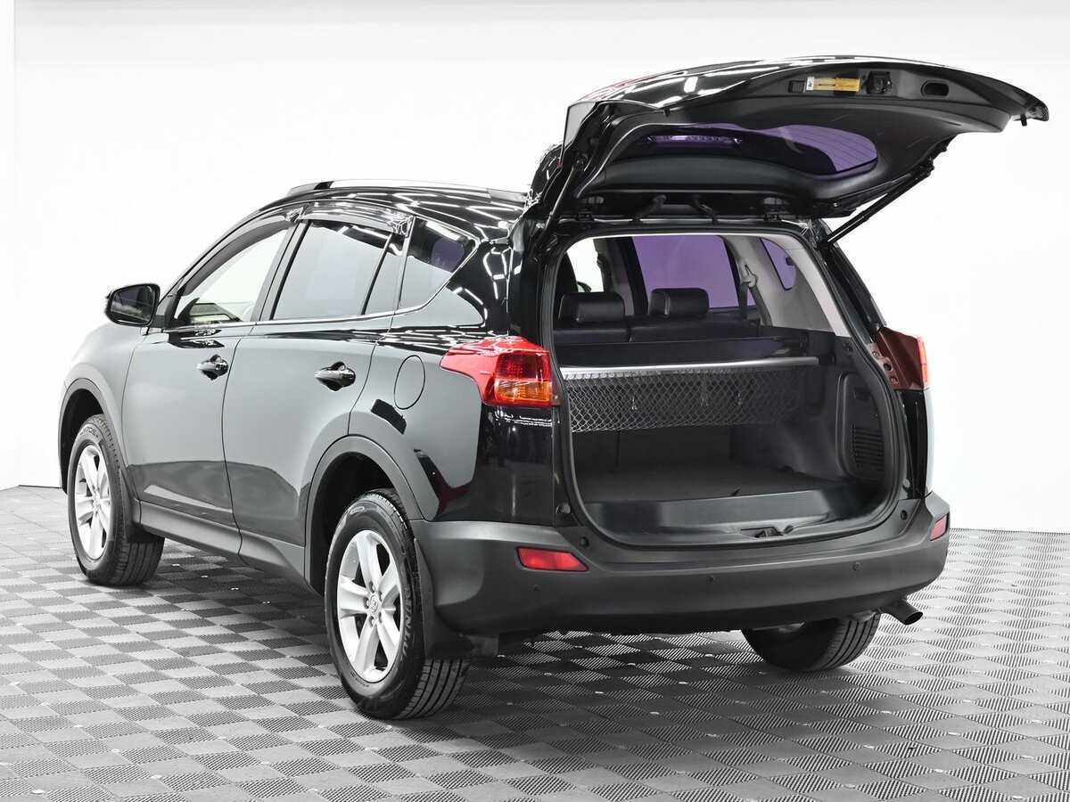 Toyota RAV4 с пробегом — 2013 год. Фото: #4