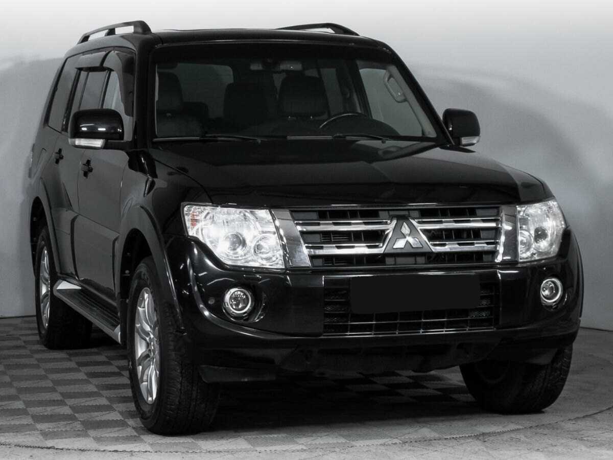 Mitsubishi Pajero с пробегом — 2014 год. Фото: #2