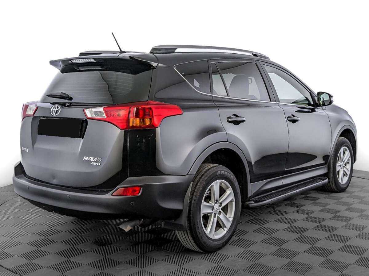 Toyota RAV4 с пробегом — 2014 год. Фото: #4