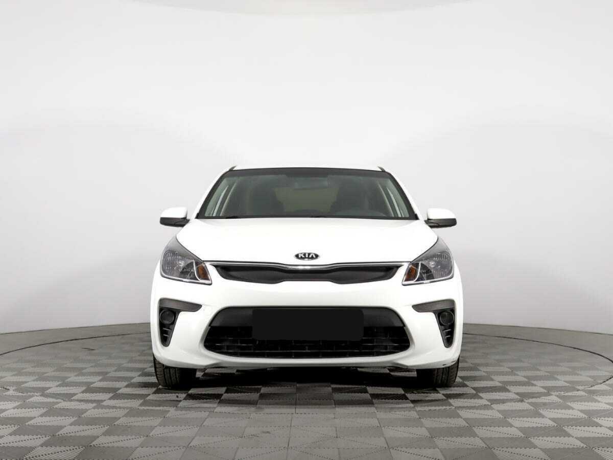 Kia Rio с пробегом — 2017 год. Фото: #1