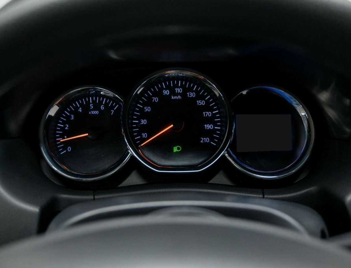 Renault Duster с пробегом — 2016 год. Фото: #17