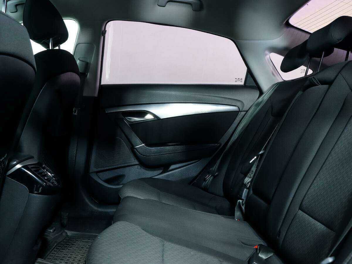 Hyundai i40 с пробегом — 2013 год. Фото: #10