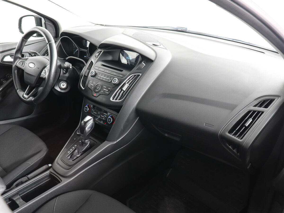 Ford Focus с пробегом — 2017 год. Фото: #9