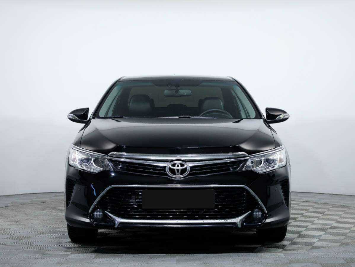 Toyota Camry с пробегом — 2016 год. Посмотреть фото