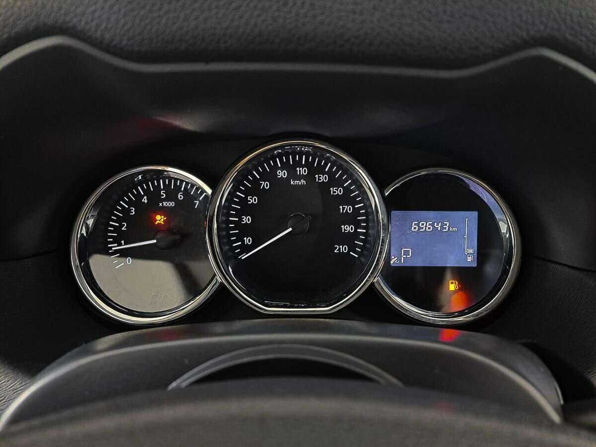 Nissan Terrano с пробегом — 2018 год. Фото: #11