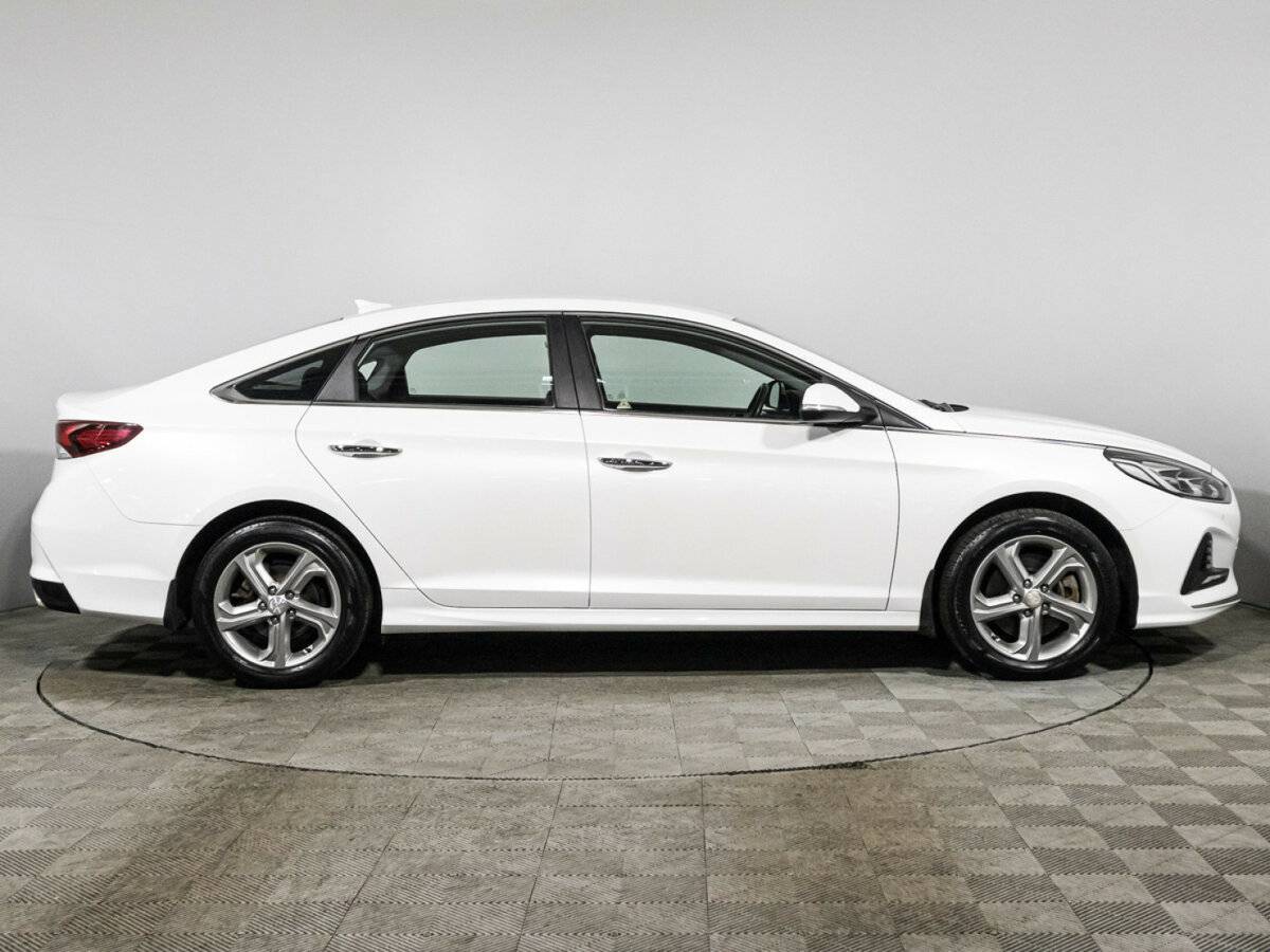 Hyundai Sonata с пробегом — 2019 год. Фото: #3