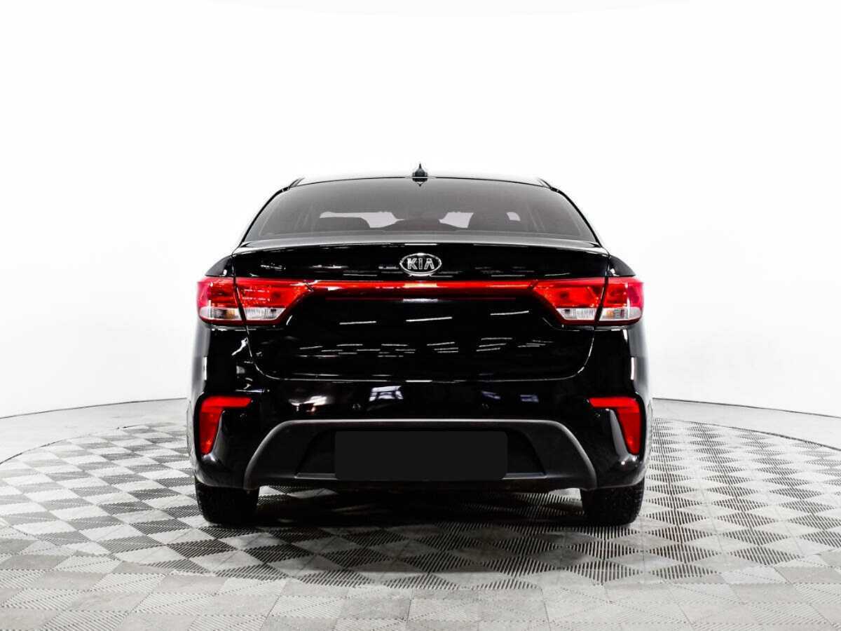 Kia Rio с пробегом — 2017 год. Фото: #5