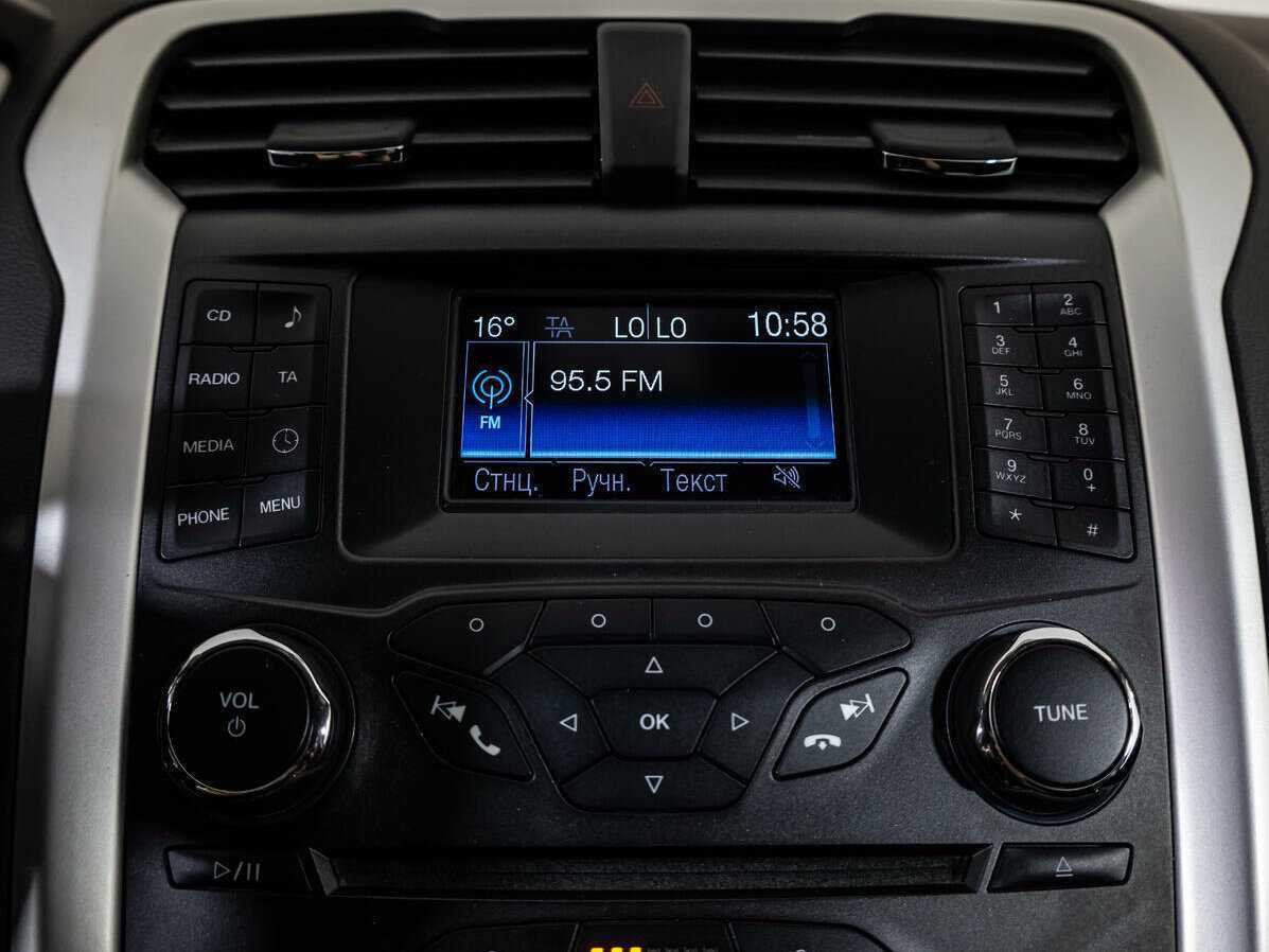 Ford Mondeo с пробегом — 2015 год. Фото: #9