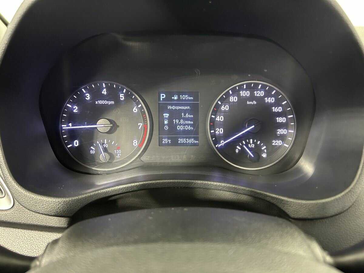 Hyundai Solaris с пробегом — 2017 год. Фото: #10