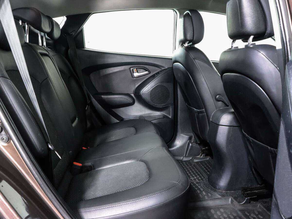 Hyundai ix35 с пробегом — 2012 год. Фото: #9