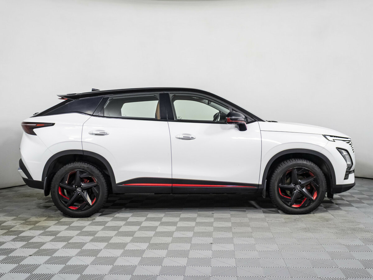 OMODA C5 с пробегом — 2022 год. Фото: #3