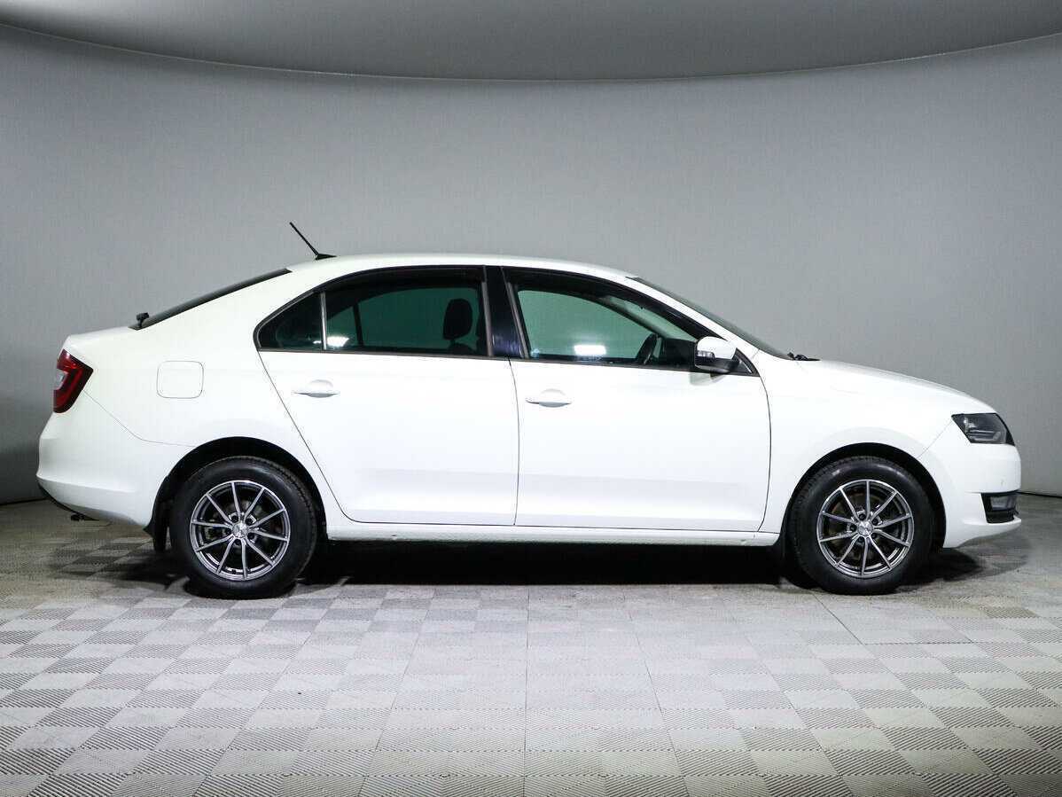 Skoda Rapid с пробегом — 2019 год. Фото: #3