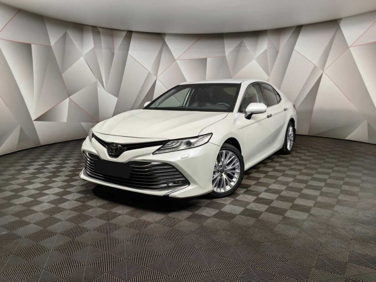 Toyota Camry с пробегом — 2020 год. Фото: #0