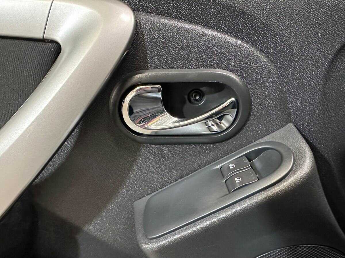 Nissan Terrano с пробегом — 2014 год. Фото: #12