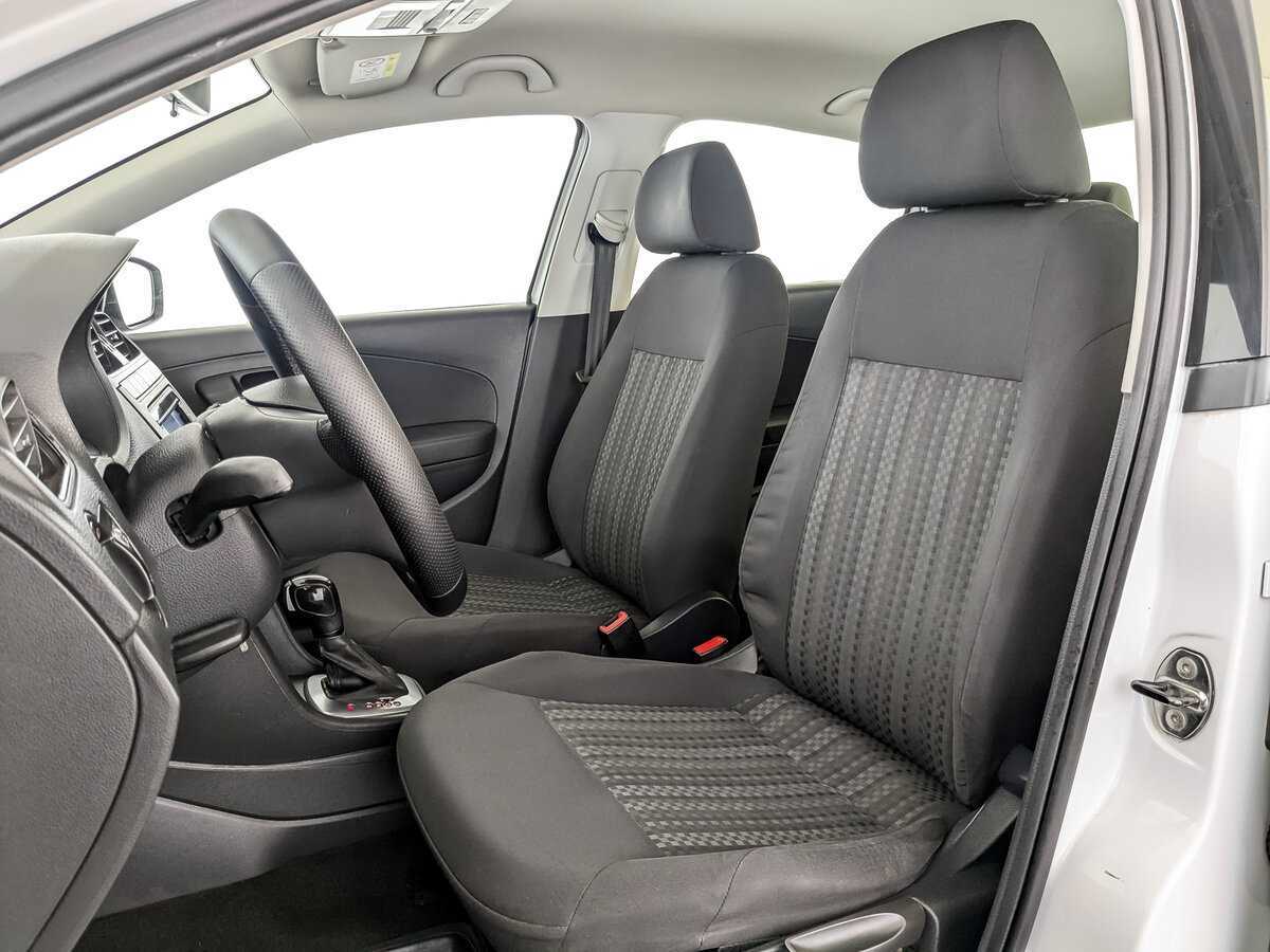 Volkswagen Polo с пробегом — 2020 год. Фото: #17