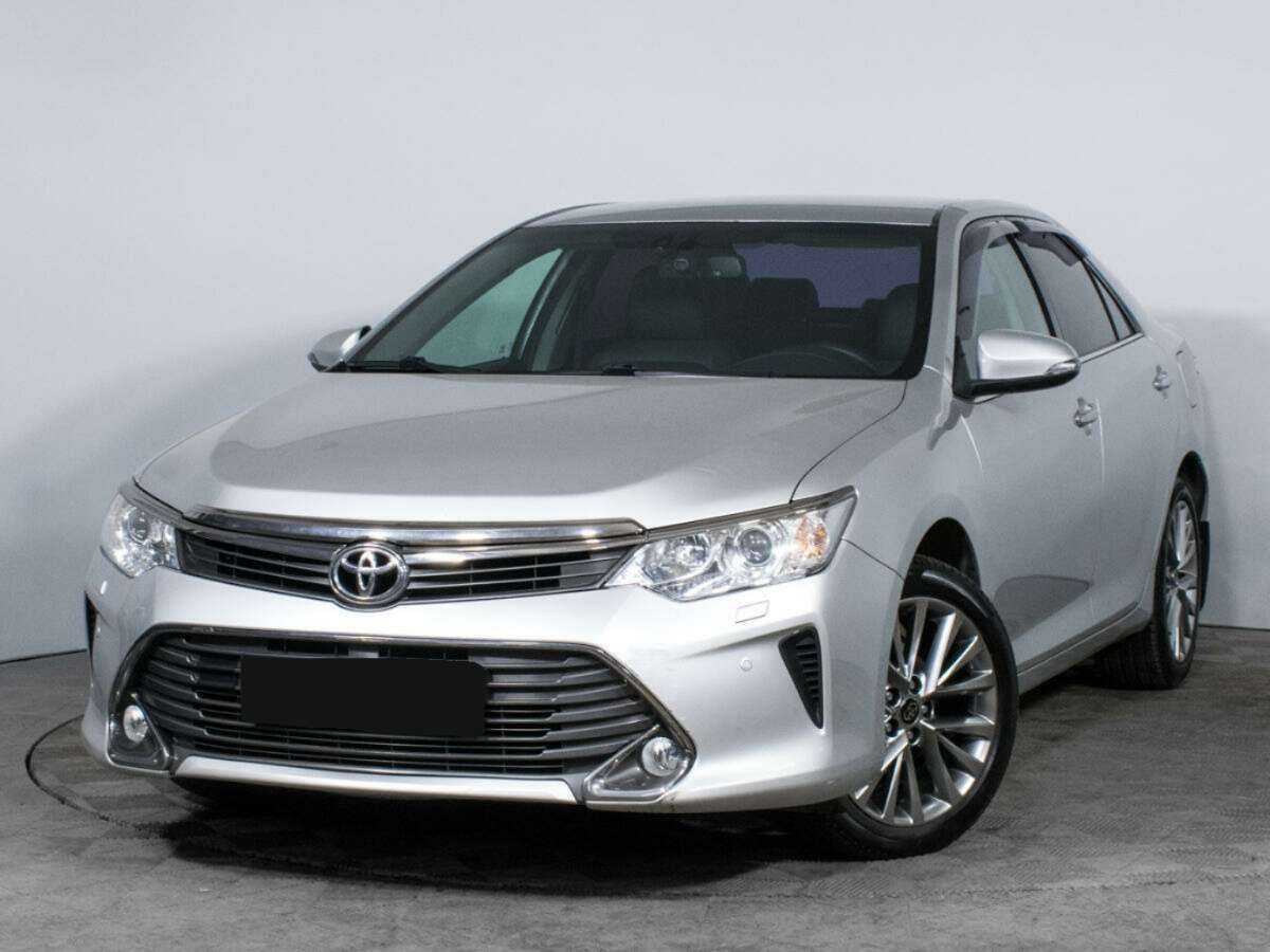 Toyota Camry с пробегом — 2015 год. Фото: #0