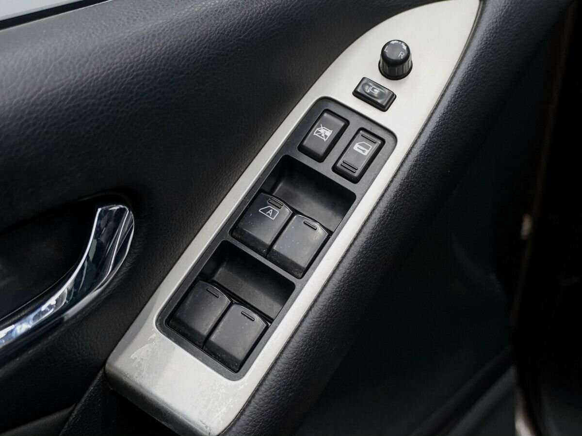 Nissan Murano с пробегом — 2012 год. Фото: #12