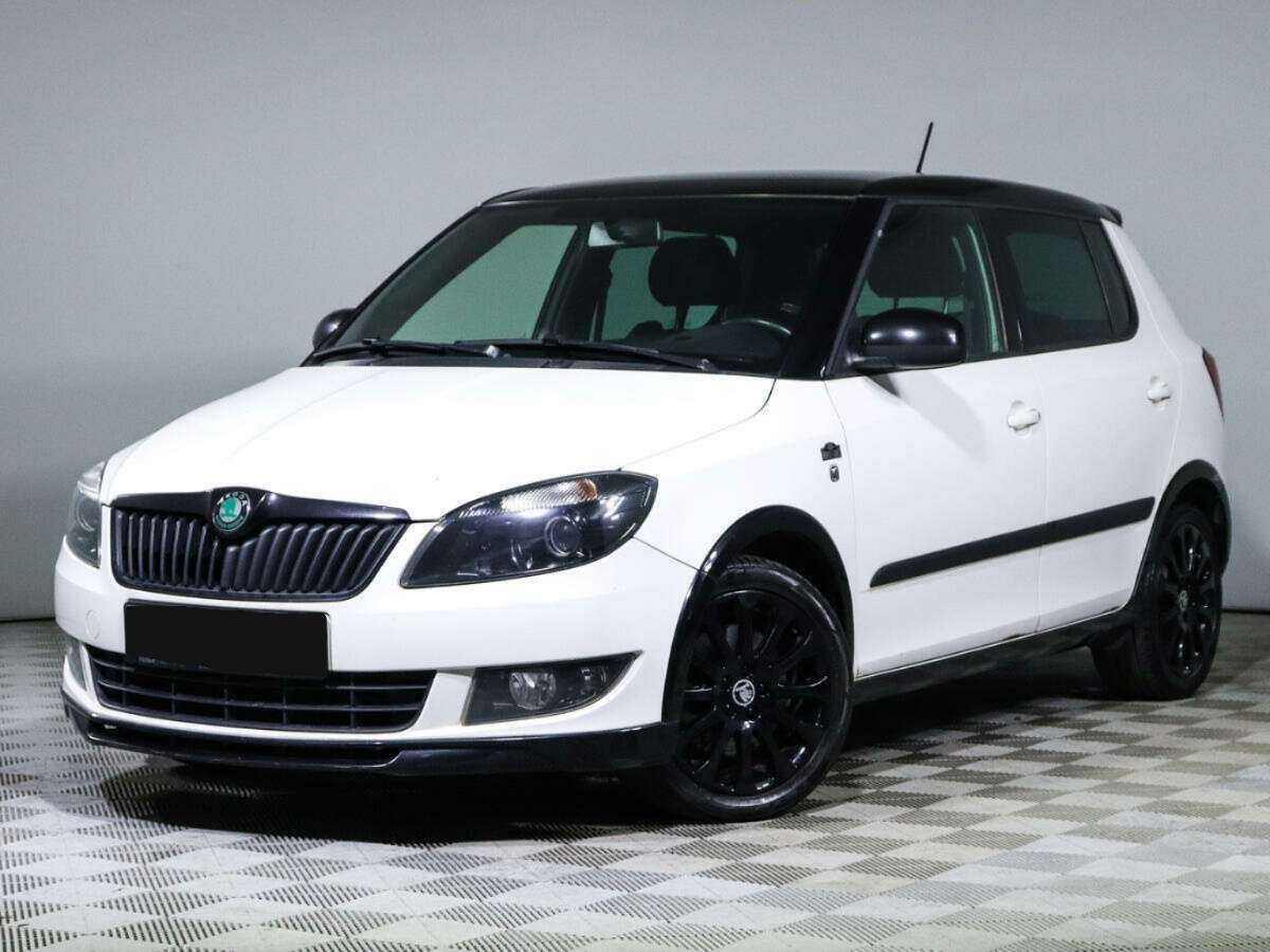 Skoda Fabia с пробегом — 2012 год. Посмотреть фото