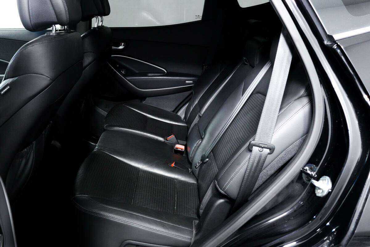 Hyundai Santa Fe с пробегом — 2013 год. Фото: #11