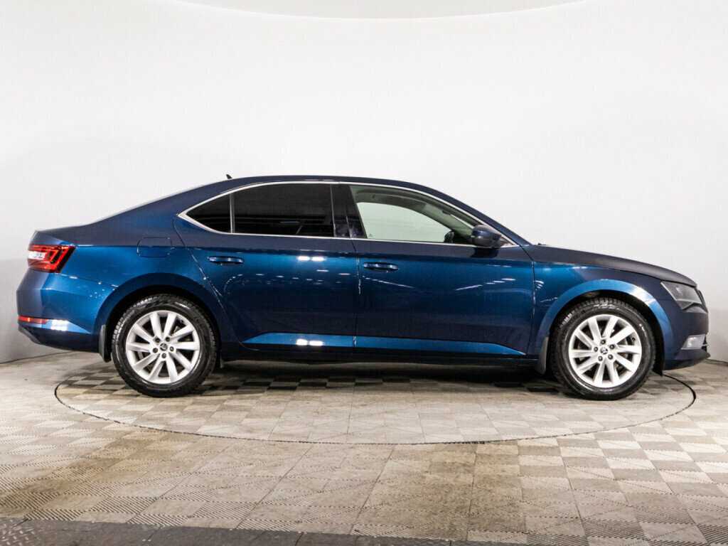 Skoda Superb с пробегом — 2018 год. Фото: #3