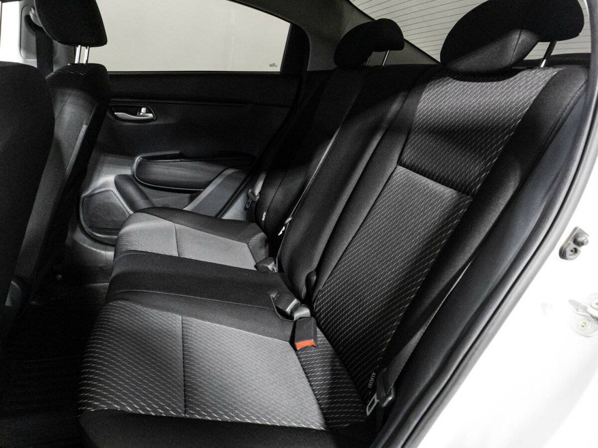 Kia Rio с пробегом — 2020 год. Фото: #9