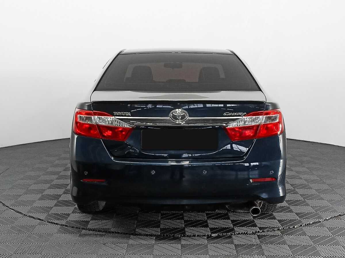 Toyota Camry с пробегом — 2014 год. Фото: #4
