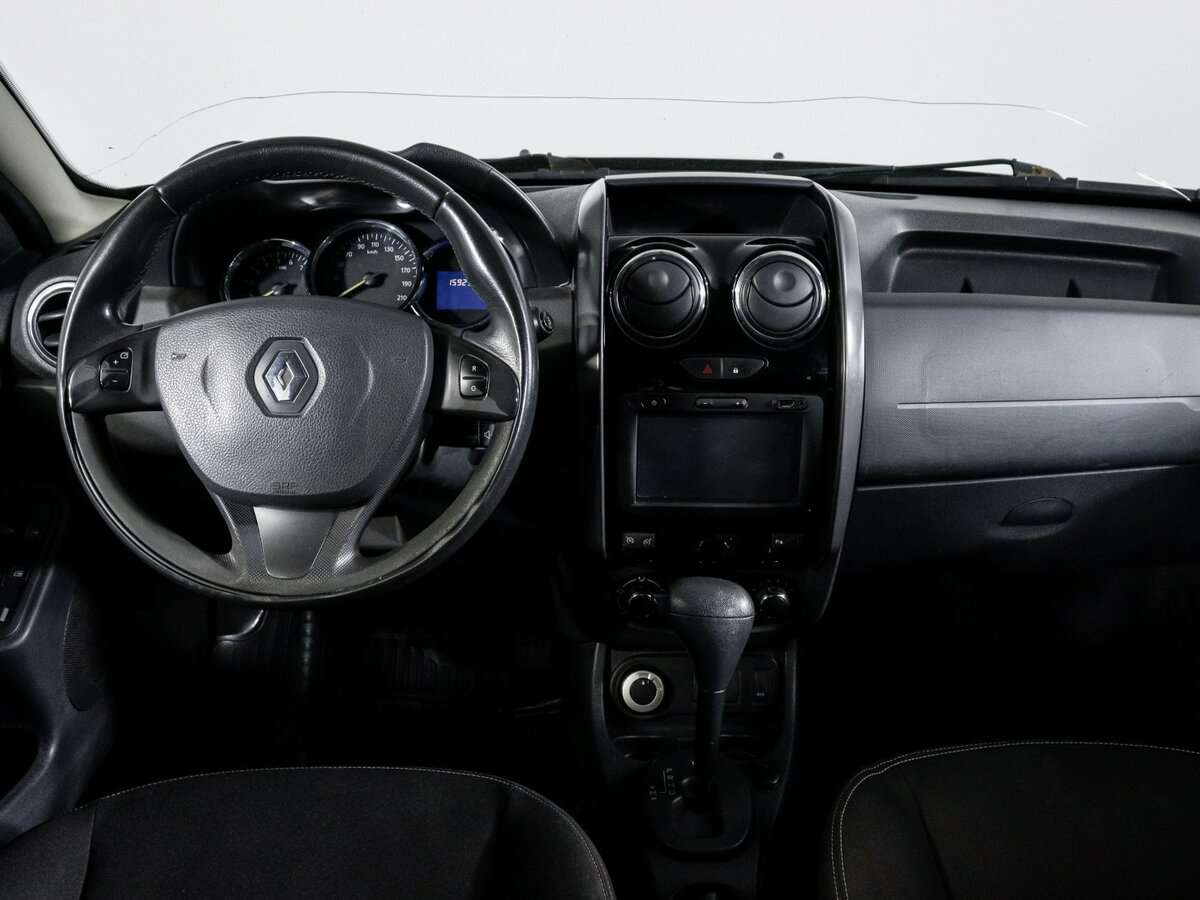 Renault Duster с пробегом — 2015 год. Фото: #11