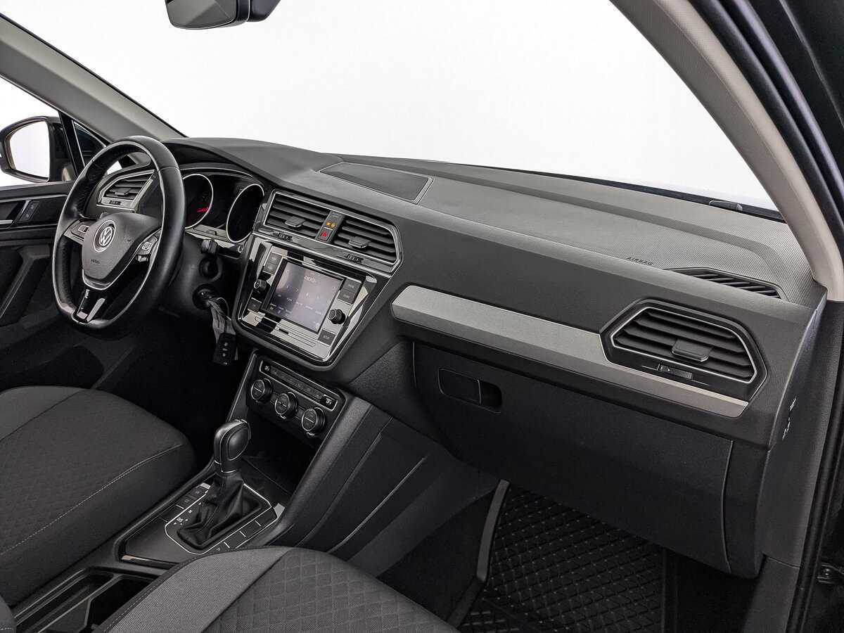 Volkswagen Tiguan с пробегом — 2018 год. Фото: #10