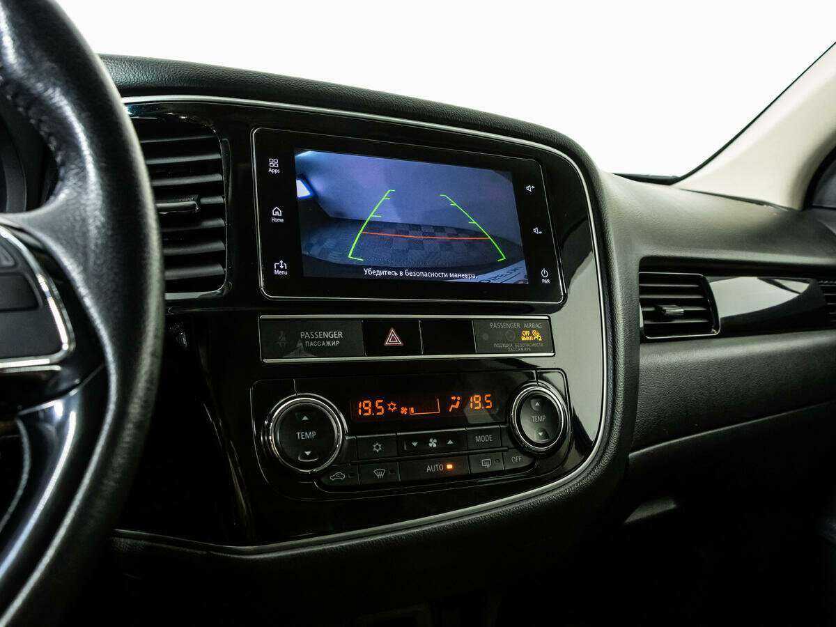 Mitsubishi Outlander с пробегом — 2019 год. Фото: #11