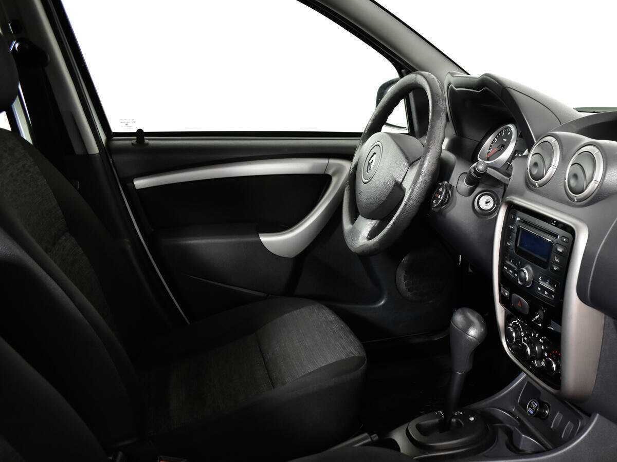 Renault Duster с пробегом — 2014 год. Фото: #8