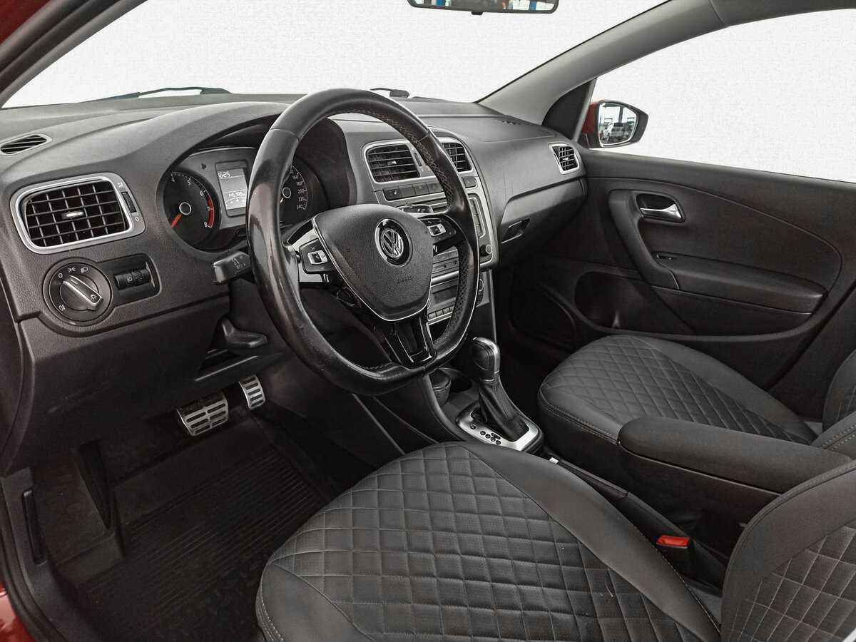 Volkswagen Polo с пробегом — 2016 год. Фото: #15