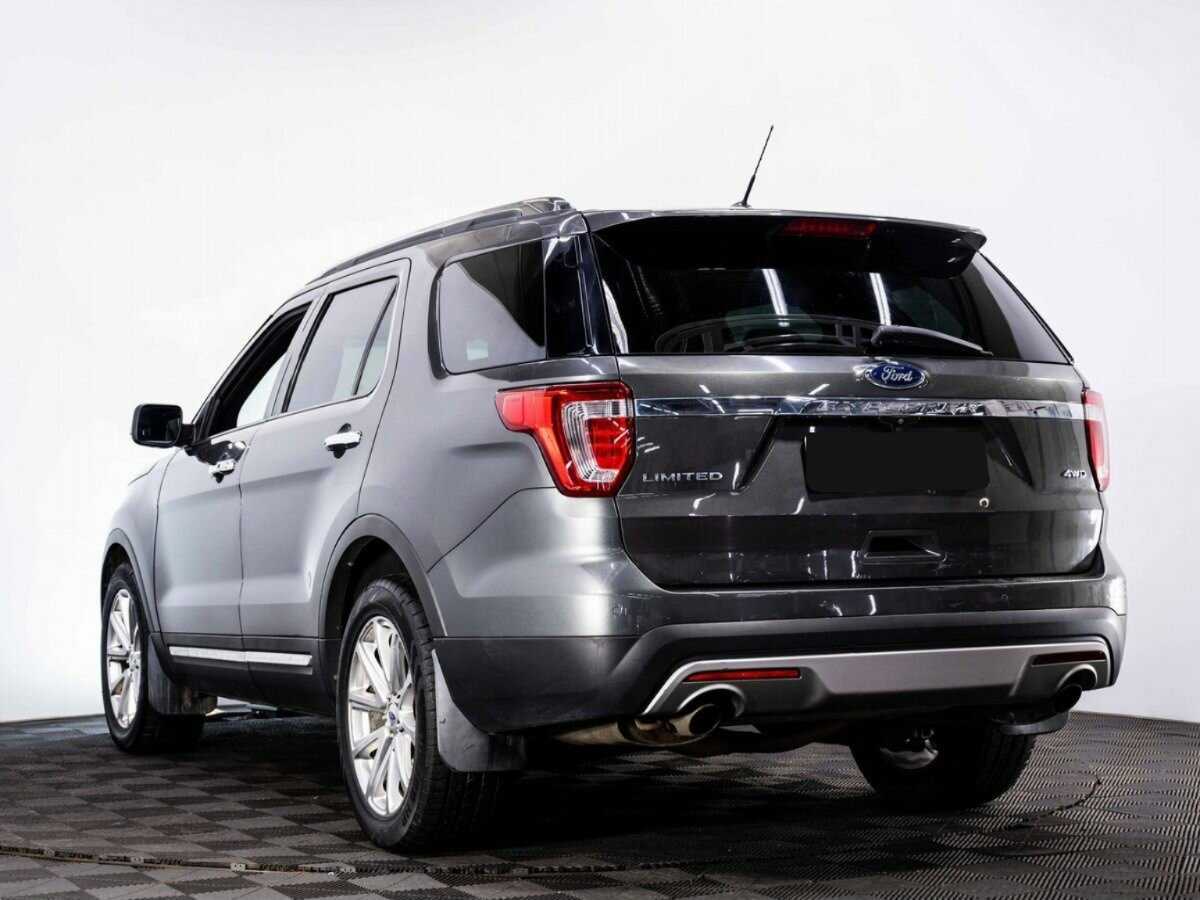 Ford Explorer с пробегом — 2016 год. Фото: #3