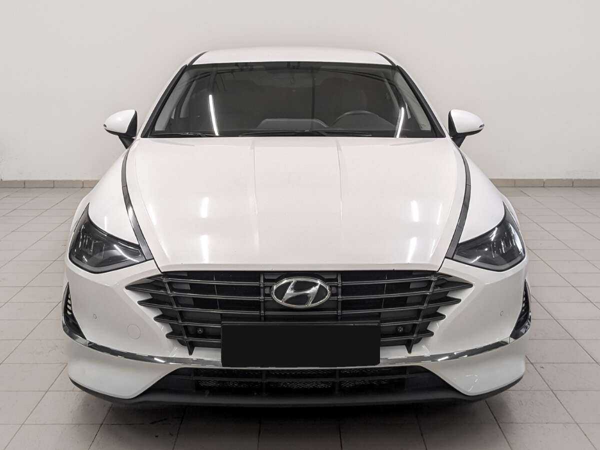 Hyundai Sonata с пробегом — 2020 год. Фото: #1