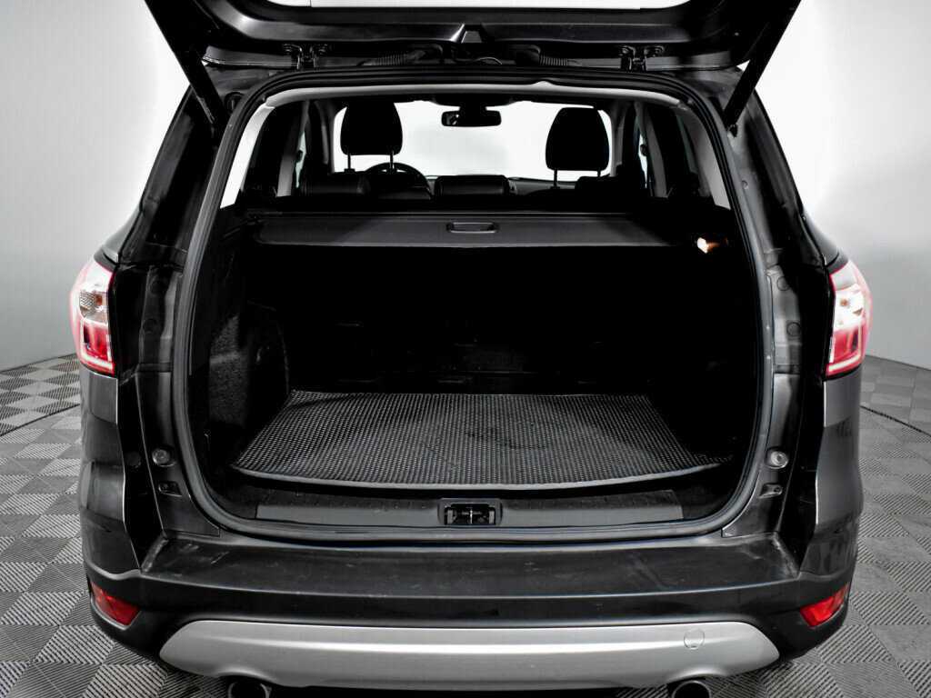 Ford Kuga с пробегом — 2017 год. Фото: #19