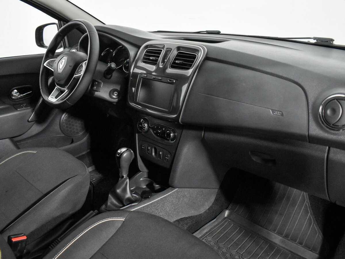 Renault Sandero с пробегом — 2019 год. Фото: #11