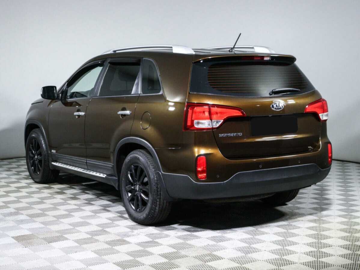 Kia Sorento с пробегом — 2014 год. Фото: #6