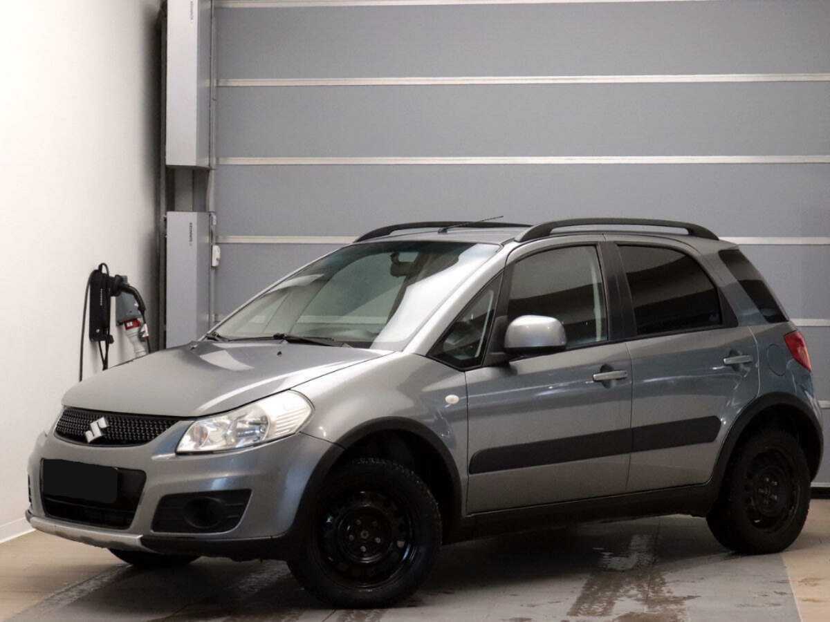 Suzuki SX4 с пробегом — 2012 год. Посмотреть фото