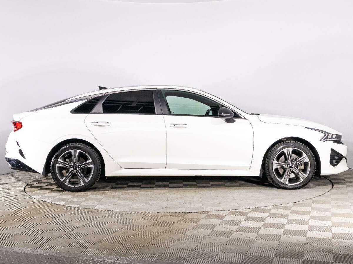 Kia K5 с пробегом — 2021 год. Фото: #2