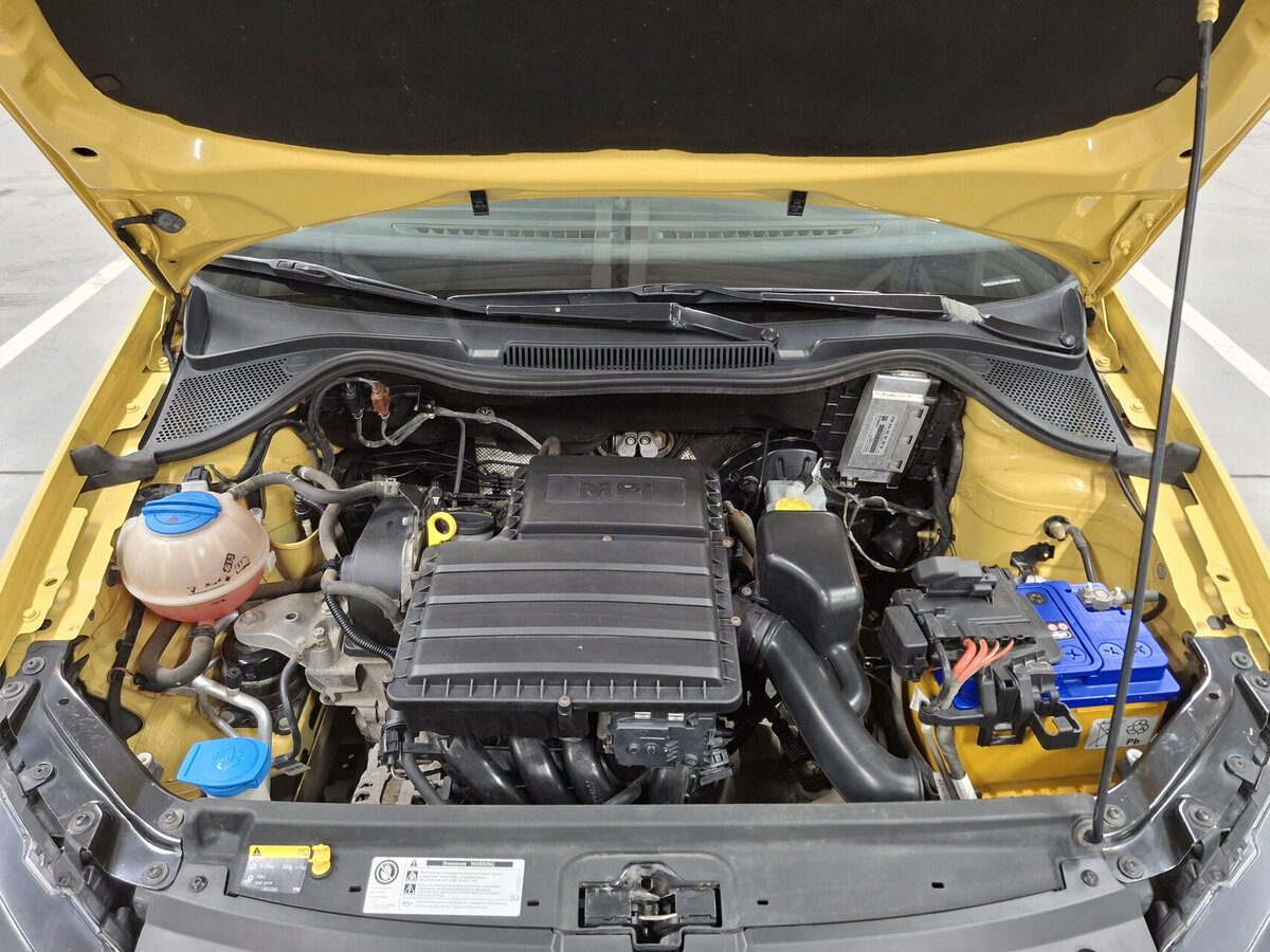 Volkswagen Polo с пробегом — 2017 год. Фото: #8