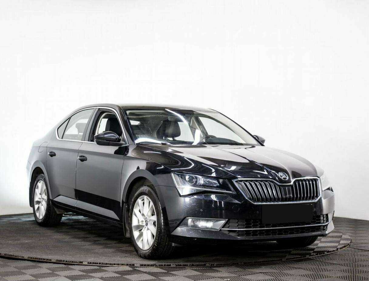 Skoda Superb с пробегом — 2017 год. Фото: #2