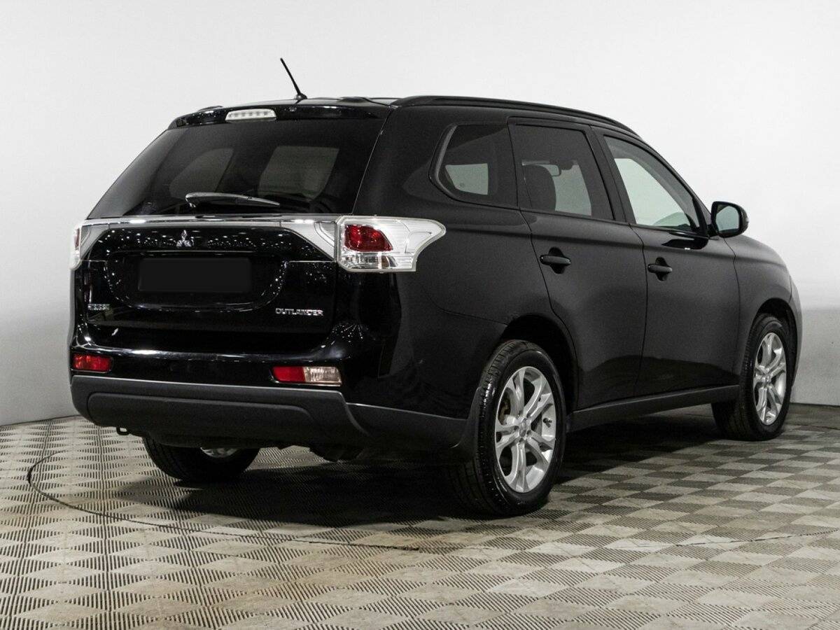 Mitsubishi Outlander с пробегом — 2013 год. Фото: #4